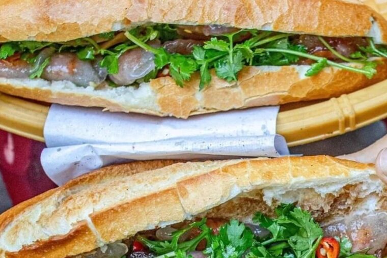 Hành trình mang bánh mì Quảng Bình ra Hà Nội